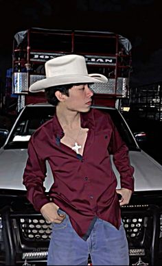 Guy With No Shirt, Jaripeo Outfits Men, Vaquero Outfit Mexican Men, Sombrero Outfit, Country Outfits For Men, Cowboy Outfit Men, Rodeo Aesthetic, Takuache Outfits Guys, Wedding Guest Outfit Men