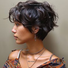 55 Charming Short Pixie Haircuts Shaggy Short Hair, Hair Inspiration Short, Classic Hairstyles, Peinados Fáciles Para Cabello Corto, Short Pixie Haircuts, Short Hair Haircuts, Cut My Hair, Short Curly Hair, 가을 패션