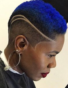 Design Haircuts, Nails Short Design, Natural Hair Shampoo, Natural Hair Short Cuts, Cut Life, Pelo Afro