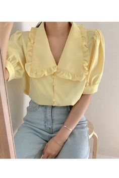 Cute Fitted Spring Blouse, Cute Fitted Blouse For Spring, Casual Fitted Blouse With Cute Collar, Trendy Doll Collar Top For Summer, Cute Shirt With Doll Collar For Spring, Cute Doll Collar Shirt For Spring, Trendy Ruffled Collar Top, Solid Color Blouse With Collar For Spring, Cute Doll Collar Summer Blouse