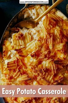 an easy potato casserole recipe in a skillet with the title overlay