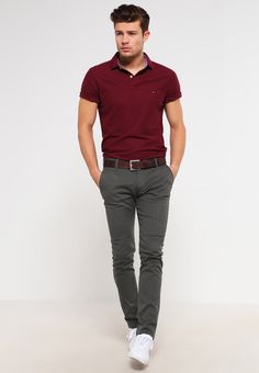 Pier One Chinos - dark grey Grey Dress Pants Outfit, Dark Grey Chinos, Grey Chinos Men, Chinos Men Outfit, Grey Pants Outfit, Grey Pants Men, Grey Jeans Men, Polo Shirt Outfits, Polo Outfit