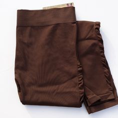 Brand New .... Never Worn Chocolate Brown Leggings With A Side Inset. Standard Weight & Comfortab. Wear As Is Or For Athleisure, For Workout, Yoga Etc. . No Tips, Tears, Snags, Stains Etc Full Length Leggings, Athleisure, Yoga Style Gear, Basic Leggings, Durable, Casual Wear, Comfort Gear Casual High-stretch Brown Yoga Pants, Chocolate Brown Leggings, Brown Non-stretch Casual Leggings, High-waist Fitted Brown Leggings, Brown Compressive Gym Leggings, Brown Compressive Leggings For Yoga, Brown Leggings, Basic Leggings, Yoga Style