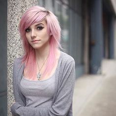 Alex Dorame Hair, Heir Style, Emo Scene Girls, Blue And Pink Hair, Alex Dorame, Androgynous Hair, Emo Scene Hair, Emo Hair, Scene Girls