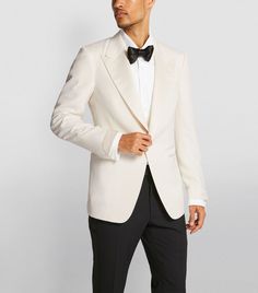 Tom Ford Tuxedo, Dinner Suit, White Tuxedo, Tom Ford Men, Tuxedo Jacket, White Jacket, Wedding Suits, Welt Pockets, Formal Occasion