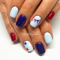 Acrylic Nail Designs Fourth Of July, Firecracker Nails 4th Of July, 4thnof July Nails, Simple Fourth Of July Nails Gel, Simple Fourth Of July Nails Short, 4th Of July Dip Nail Ideas, Simply 4th Of July Nails, Beach 4th Of July Nails, Fourth Of July Manicure