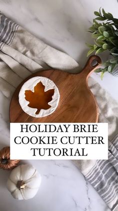 Pumpkin Shape Charcuterie Board, Brie Cheese Charcuterie Board, Brie Charcuterie Board Ideas, Charcuterie Cookie Board, Charcuterie Themes, Holiday Brie, Graze Tables, Christmas Tree Cut Out, Thanksgiving Charcuterie