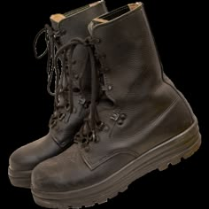 These Swiss quality leather boots are made for serious action. No matter what ugly conditions Mother Nature throws your way, you will feel confident knowing these thick leather boots will keep your feet dry. Perfect for hunting, camping, backpacking, security or law enforcement. Thick rubberized outsole with good traction. The Swiss Military has some of the best field equipment in the world. Used, good condition. Made in Switzerland. Genuine European Military Surplus Combat Boots Aesthetic, Army Shoes, Quality Leather Boots, Old Boots, Army Boots, Swiss Military, Black Combat Boots, Shoe Shine, Military Outfit