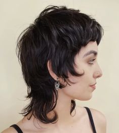 Mixie Pixie Mullet Round Face, Genderless Hairstyles, Short Layered Mullet, Mallet Haircut, Short Shaggy Mullet, Shag Mullet Haircut, Shaggy Pixie Mullet, Mini Mullet, Shag Mullet