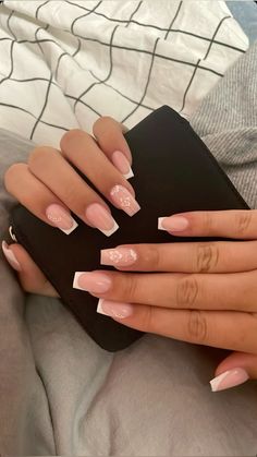 Bithday Dress, Nail Inspo Natural, Pretty Girl Nails, Nail Inspo 2023, French Tips Nails, Natural Acrylic, Nails Pedicure, Glittery Nails, Girly Acrylic