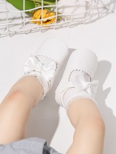 [SOFT MATERIAL]-- Synthetic leather upper, soft lining. Lightweight and flexible, comfortable and breathable, it will not rub the baby's feet, and will not stimulate the baby's foot skin. Safe baby first crib shoes have been tested to reassure parents and protect the healthy growth of babies.
[RUBBER SOLE]-- The soles of baby ballet shoes have lovely bows and raised patterns of love, which play an anti-skid sole and can protect the baby from falling during daily activities. The soft rubber sole Baby Ballet Shoes, Baby Ballet, Ballet Shoe, Leather Wedding, Princess Shoes, Walker Shoes, Perfect Baby Shower, Crown Design, Mary Jane Flats