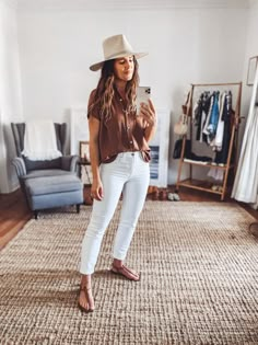 Mini Summer Capsule – Natalie Borton Blog Natalie Borton Style, Natalie Borton, Summer Outfits Women Over 40, Sassy Outfit, Functional Clothing, Teaching Outfits, Summer Outfits For Moms, Summer Cap, Summer Work Outfits