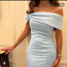 Off Shoulder Soiree Dresses, Short Dresses Soiree, Old Money Dresses Women, Soiree Dress Short, Cute Dresses For Party Classy, Haljine Za Svadbu, Short Soiree Dresses, Classy Prom Dresses Short, Bentuk Alis