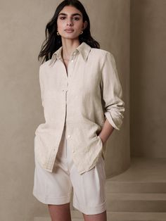 Linen Shirts Women Outfits, Linen Shirt Outfit Women, Womens Linen Clothes, Linen Shirt Outfit, Womens Basic Tops, Linen Shirts Women, Linen Casual, Luxury Linen, Tailored Shirts