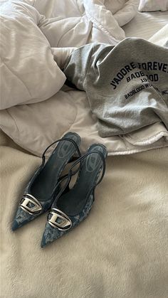 Diesel Heels Outfit, Luxury Vintage Slingback Heels, Vintage Diesel Shoes, Diesel Denim Heels, Dior Pointed Heels, Diesel Heels, Diesel Shoes, Ac New Leaf, Fashion Shoes Heels