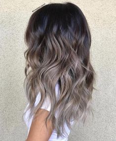 Pelo Color Ceniza, Ashy Blonde Balayage, Hair Color Blonde Highlights, Ash Brown Hair Color, Brunette Ombre, Brown Ombre Hair, Ash Brown Hair