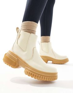 Shoes by Sorel Winter wardrobe staple Pull tab for easy entry Elasticated inserts Signature Sorel branding Round toe Gum sole Textured tread Sorel Winter, Trainer Heels, Leggings Sale, Leather Chelsea Boots, White Trainers, Black Shirt Dress, Swimwear Sale, Maxi Dress Trend, Chelsea Boot