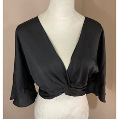 New With Tags Zara Crop Top Size: Xs Black Zara Crop Top For Evening, Elegant Zara V-neck Crop Top, Zara Black Button-up Tops, Knot Blouse, Zara Black Button-up Blouse, Zara V-neck Printed Tops, Knotted Blouse, Black Sheer Blouse, Black Floral Blouse