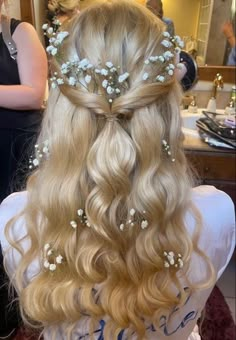 Butterfly Hairstyles, Hairstyle Latest, Butterfly Hairstyle, Butterfly Braid, Cute Prom Hairstyles, Floral Wedding Hair, Effortless Waves, Rapunzel Hair, Fairy Hair