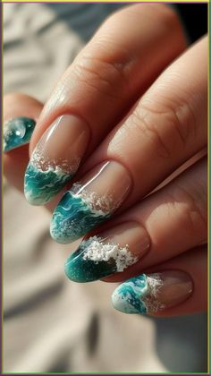 Christmas Nail Art Inspiration for Short Nails Step Up Your Christmas 2023 | Winter Nail Inspo