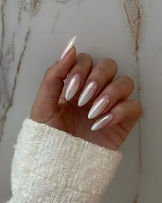 Engagement Nails, Milky Nails, White Glitter Nails, Pearl Nails, Neutral Nails, Chic Nails