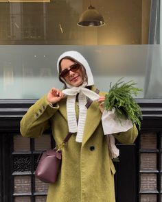 all wrapped up 💚 #winteroutfit #aligne #bonnet #greencoat #outfitinspo