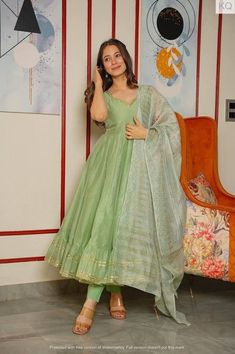 Wedding Gowns Indian, Kurta With Dupatta, Stylish Kurtis Design, Birthday Outfit For Women