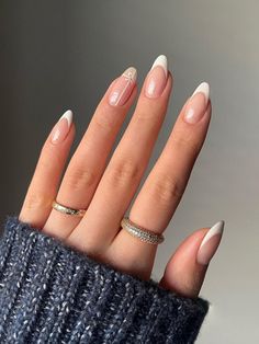 Christmas Nails Easy, Fake Nails With Glue, Christmas Nails Acrylic, Xmas Nails, Artificial Nails, False Nails, Trendy Nails, Almond Nails, French Nails