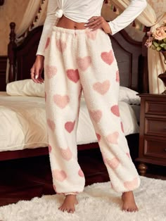 Albaricoque Dulce Collar  Franela Corazón,A cuadros Pijama Bottoms Embellished No-Elástico Todo Matching Christmas Pajamas For Best Friends, Fuzzy Pants Pajamas, Jess Day Pajamas, Pajama Pants Fuzzy, Fun Pajama Pants, Cozy Pajamas Aesthetic, Trendy Pjs, Spring Pjs, Fluffy Pajama Pants