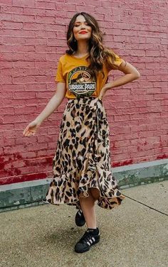 Rok Mini, Leopard Print Skirt, Jessica Biel, Mode Casual, Outfit Trends, Cindy Crawford, Print Skirt, Looks Vintage