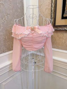 Pink 60s Fashion, Pink Top Aesthetic, Decora Clothes, Cute Yellow Outfits, Kawaii Clothes Pink, Pink Aesthetic Clothes, Pink Skirt And Top, Crop Tops Cute, Baby Pink Crop Top