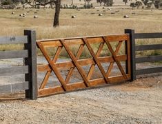 Rustic Yard Fence Ideas, Rustic Gate Entrance, Decorative Wooden Fence, Horse Stall Signs Diy, Ranch Gates Entrance Ideas Wood, Country Driveway Ideas, Sliding Electric Gates Driveways, Country Fences And Gates, Gate Driveway Entrance