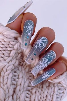 Christmas is the perfect time to get creative with your nail art and embrace the festive spirit.   #Design Nails 2023 #Wonderland Nails #Nail Art  #NoelOffice Nails #Manicure Nail Designs #Summer Toe Nails #Plaid Nails #Floral Nail Blue Christmas Nails, Xmas Nail Designs, Snowflake Nail Design, Snow Nails, Winter Sparkle, Christmas Gel, Holiday Nail Designs, Christmas Nail Art Designs, Blue Nail Designs