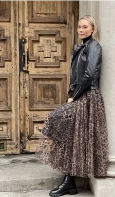 Lili Grace Tulle Skirt – Lili Grace Boutique Tulle Skirt And Sweater, Skirt And Sweater Outfit, Worst Outfits, Leopard Skirt Outfit, Skirt And Sweater, Tulle Skirts Outfit, Winter Fashion Outfits Casual, School Dress, Sweater Outfit