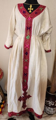 Ethiopian eritrean traditional dress 💯%fittel  Very classy and stylish high quality product handmade!! Traditional Dress, Dress Clothes For Women, Traditional Dresses, Dress Outfits, Unique Designs, Womens Dresses, Clothes For Women, High Quality, Dresses