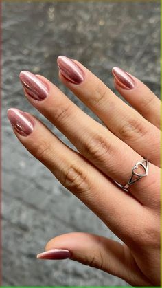 las amooo Rose Gold Chrome Nails, Fall Nails Trendy, Chrome Nail Designs, Plaid Nail Designs, Champagne Nails, Gold Chrome Nails, Autumn Spirit, Butterfly Nail Designs, Rose Gold Chrome