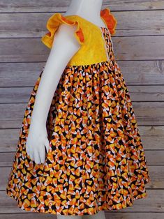 Cute Halloween Dress-up Costumes, Short Sleeve Ruffled Dresses For Halloween, Short Sleeve Dresses With Ruffles For Halloween, Cute Yellow Dress For Costume Party, Ruffled Halloween Costume Dress, Ruffled Dresses For Halloween Costume, Halloween Costume Dress With Ruffles, Cute Ruffled Halloween Dresses, Cute Halloween Ruffle Dresses