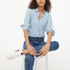 Features Flattering Back Darts And A Tailored Bust For A Polished, Feminine Fit.Cotton.Classic Fit.Long Sleeves.Chest Pocket.Machine Wash.Import. Womens Chambray Shirt, Classy Yet Trendy, 30 Outfits, Winter Capsule Wardrobe, Light Jeans, Fall Capsule Wardrobe, Outfit Combinations, Chambray Shirt, Linen Pants