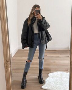 Black Puffer Jacket Outfit, Pastel Outfit, Mode Inspo, Casual Winter Outfits, Outfit Inspo Fall, Fashion Mode