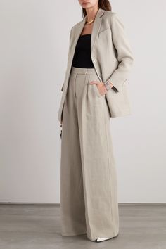 The compelling force of icons like Renée Perle and Eileen Gray inspire Max Mara's Spring '23 collection. Fluid in motion on the runway, these 'Caden' pants are tailored generously from linen with pleats to enhance the elegant wide-leg shape. The hems are unfinished, ready for you to have altered so they just skim the floor. Wide Leg Pants Street Style, Neutral Color Outfits, Linen Pants Suit, Linen Pants Outfit, Eileen Gray, Wide Leg Pant Suit, Linen Suits, Woman Suit Fashion, Blazer Designs