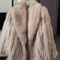 Questions? Leave A Comment Below! Fox Fur Coat, Fox Fur, Leave A Comment, Fur Coat, Fox, Jackets For Women, Jackets & Coats, Cream, Color