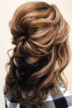 Mother Of The Bride Hairdos, Chignon Simple, Mother Of The Bride Hairstyles, Sons Wedding, Mother Of The Groom Hairstyles, Brides Dresses, Mom Hair, Bride Updo, Mother Of The Bride Hair