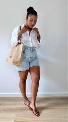 Chic New Balance Outfit, Summer Semi Casual Outfit, 24 Summer Fashion, Spring Season Fashion, Spring And Summer Outfits 2024, Black Woman Summer Outfits, Women’s Easter Outfit, Summer 24 Outfits, Summer Mom Outfits Casual