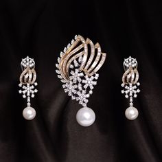 Royale Affaire Bollywood Style Pearl Pendant Wedding Jewelry, Luxury Pearl Pendant Brooch For Formal Occasions, Luxury Pendant Brooch With Intricate Design, Luxury Elegant Brooch With Pearl Pendant, Gold Souk, Black Diamond Pendant