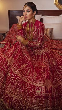 Mohsin Naveed Ranjha, Pakistan Bridal, Long Blouse Designs, Red Bridal Dress, Latest Bridal Dresses, Bridal Dresses Pakistan, Desi Fashion Casual, Ayeza Khan, Pakistani Fashion Party Wear