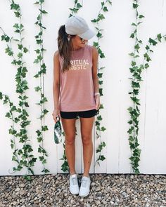 Lauren Kay Sims | instagram round-up! Athleisure Outfits Spring, Climbing Outfit Woman, Climbing Outfits, Summer Workout Outfits, Athleisure Outfits Summer, Lauren Kay Sims, Sport Nike, Running Skirts, Workout Style