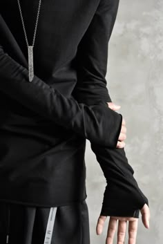 Dark Fashion, Black Style, White Photography, Black And White Photography, All Black, Black Fashion, Mood Board, Cool Outfits, Fox