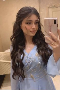 Simple Prom Hair, Ball Hairstyles, Quince Hairstyles, Long Hair Wedding Styles, Prom Hairstyles For Long Hair, Hair Shows, Hairdo For Long Hair, Hair Stylist Life, Wedding Hairstyles For Long Hair