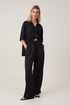 Haven Wide Leg Pant Black Linen Pants Outfit Summer, Wide Leg Dress Pants Outfit, Cargo Trousers Outfit, Cargo Skirt Outfit, Linen Pants Outfit, Wide Leg Pants Outfit, Black Linen Pants, Cargo Pants Outfit, Wide Leg Dress Pants