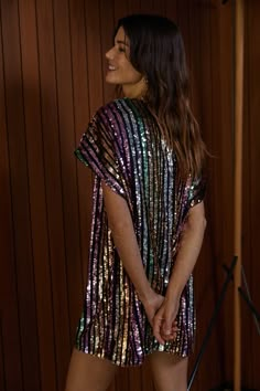 Woven Sequins V-neck Short Sleeve Mini Dress with lining Color: Black/Multi Fabric: SELF: 100% POLYESTER, LINING: 100% POLYESTER Sequin Dress Outfit, Sequin Short Dress, Sparkle Outfit, Glam Outfit, Sequin Outfit, Metal Clothing, Stripe Outfits, Disco Outfit, Sequin Party Dress